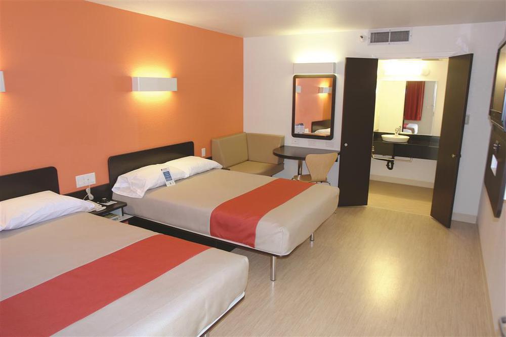 Motel 6-Grand Prairie, Tx - Near Six Flags Drive Bilik gambar